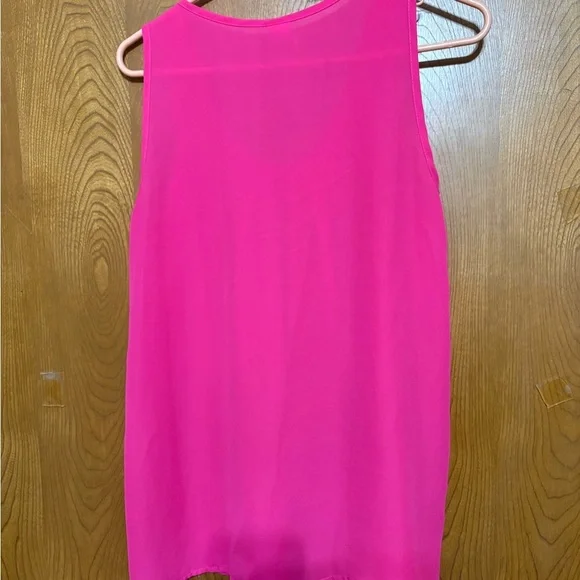 Vibrant Pink Sleeveless Tank Top - Picture 2 of 3